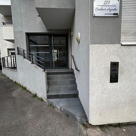 L'Havana : Proche Gare Partdieu / Aeroport / Groupama Stadium Villeurbanne Extérieur photo